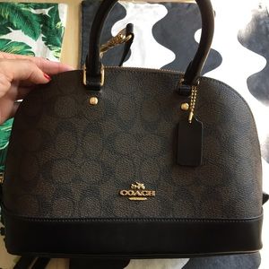 BNWT Coach Mini Signature Satchel